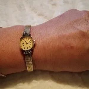 Vntg Nivada Gold & Diamond Art Deco Watch Nivada | Accessories | Vntg Nivada Gold Diamond Art Deco  main image 3